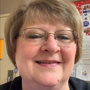 Meet your Posher, Lori